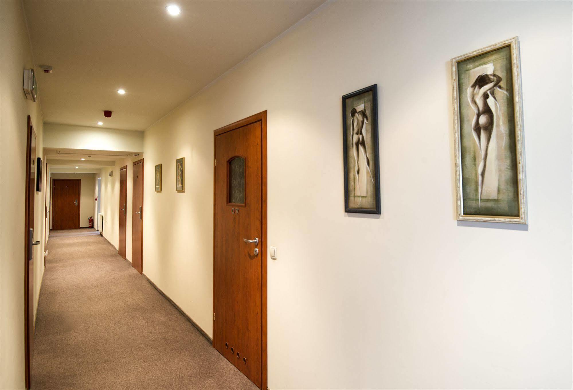 H31 Aparthotel Poznan Exterior photo